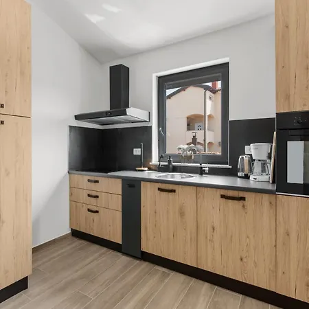 Apartament Grivicic B *
